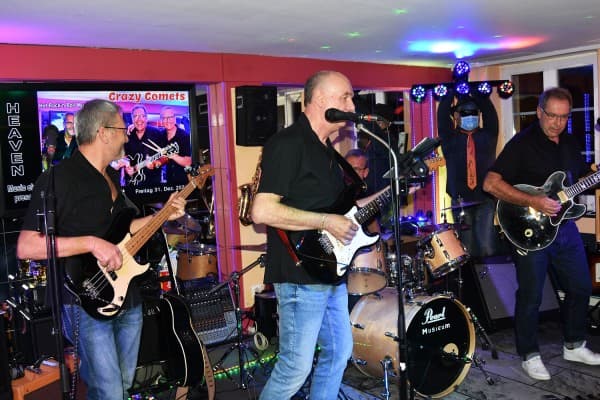 The Crazy Comets — photo 1