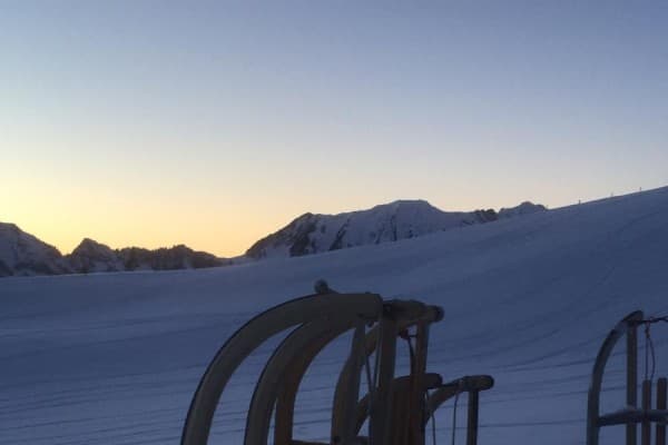 Fondue Party in the Brunnihütte with Sledging — photo 1