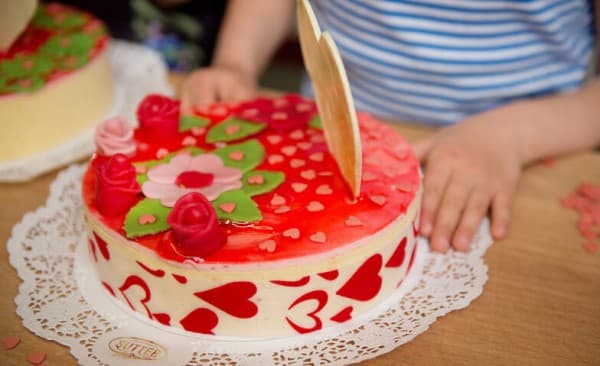 Torte verzieren zum Muttertag — photo 1