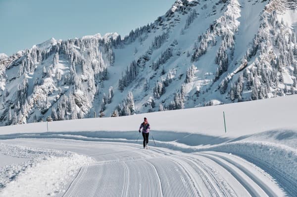 Cross-country skiing race in American style — photo 1