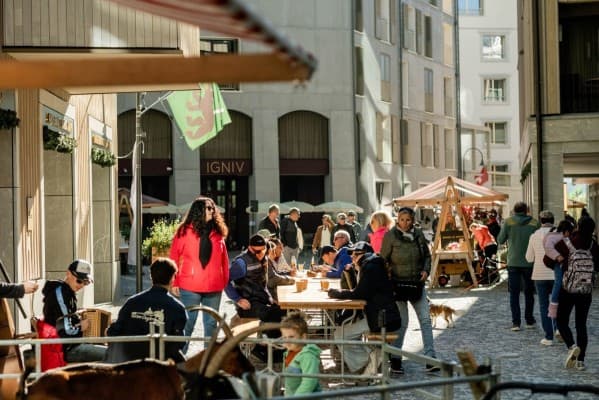 Fall Market Andermatt Reuss — photo 1