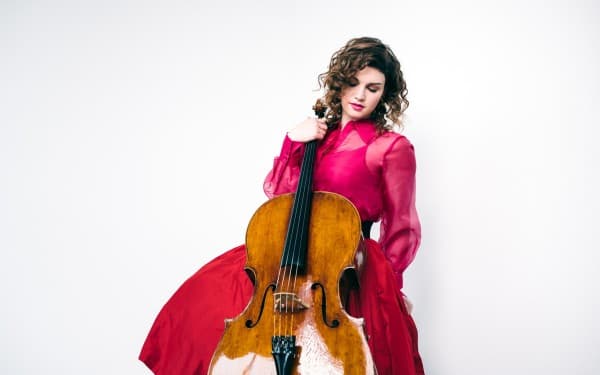 Julia Hagen plays Britten — photo 1