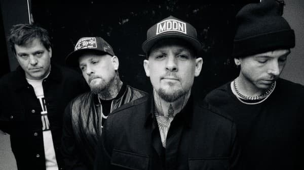 Good Charlotte | Comfort Seats — photo 1