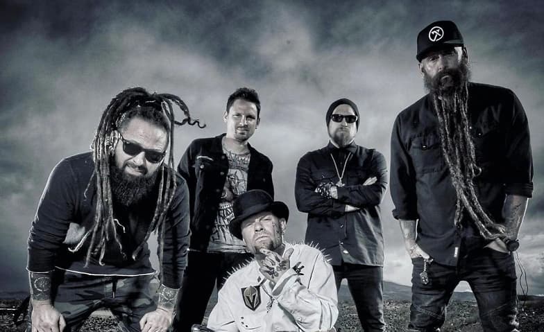Five Finger Death Punch — photo 1