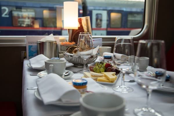 Brunch trips on the Red Arrow. — photo 1