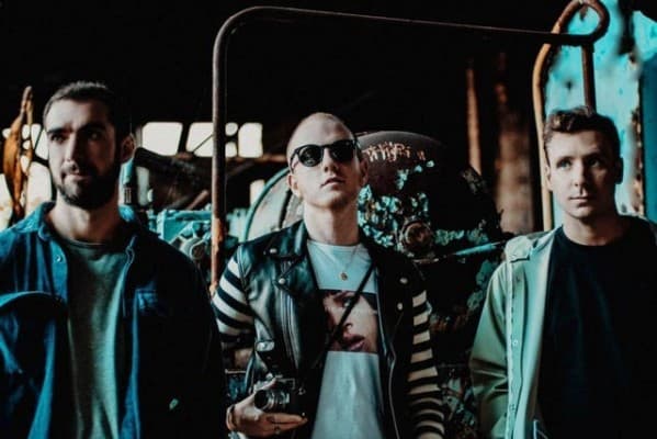 Two Door Cinema Club — photo 1