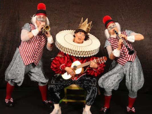 The Emperor's New Clothes — photo 1