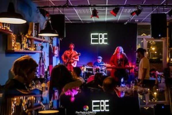 Voodoo Child live show - Club 27 - An Homage to Jimi Hendrix, Janis Joplin, Jim Morrison, Brian Jones, Duane Allman, Robert Johnson, and Amy Winehouse — photo 1