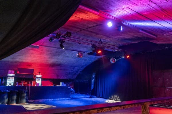 Soirée d'automne au Hangar Five — photo 1