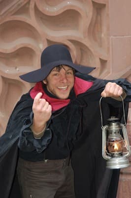 Historix-Tours: Dragons, Knights, Haunted House - Event Tour with Actors — photo 1