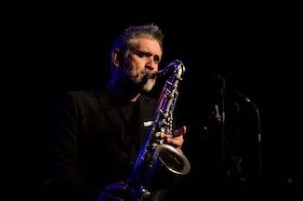 CURTIS STIGERS - Tour 2027 — photo 1