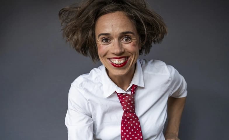 Judith Bach mit "STREUSELKUCHEN – ein Stück für alle" — photo 1