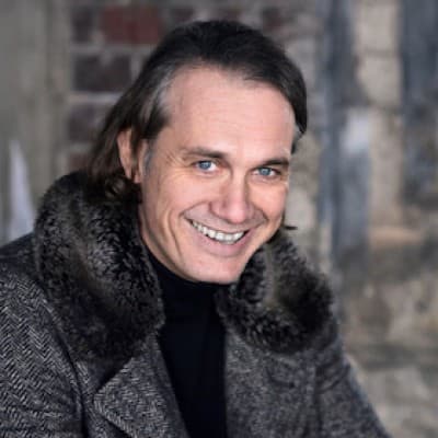Ralf Bauer — photo 1