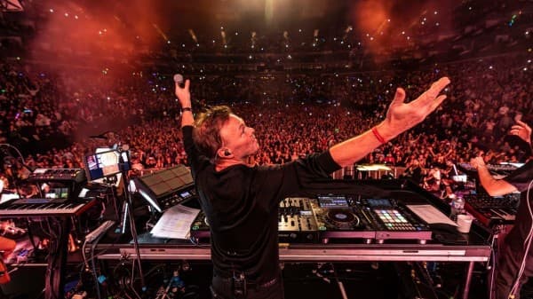 Pete Tong presents Ibiza Classics- Venue Premium Tickets — photo 1